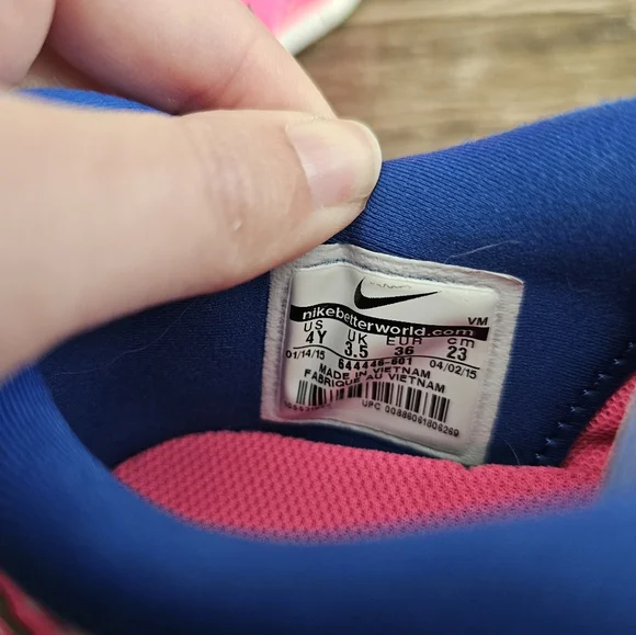 Nike Youth Girls Pink Running Shoes - Picture 9 of 10